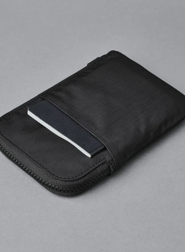 Alpaka Travel Wallet - sort