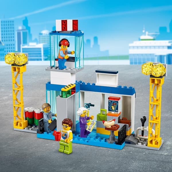 LEGO City Central Lufthavn (60261)