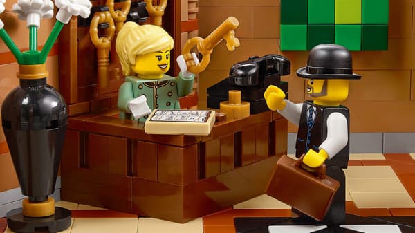 LEGO 10297 Creator Expert - Boutique-hotelli