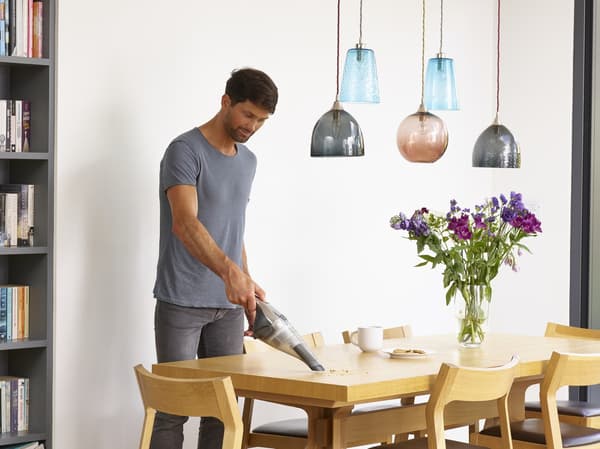 Black&Decker NVC220WC-QW handdammsugare
