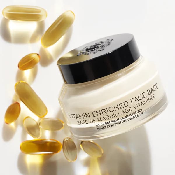 Vitaminbas under foundation Bobbi Brown Vitamin Enriched Face Base 100 ml
