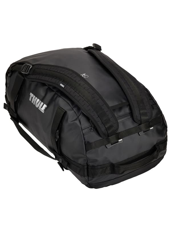 Thule Chasm 40 2-in-1 matka-/urheilukassi - musta