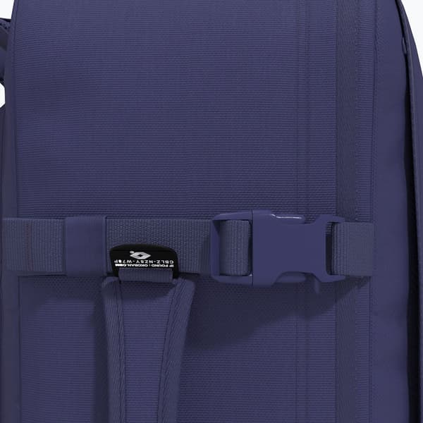 CabinZero Military 44 l galaxy blue vandrerygsæk