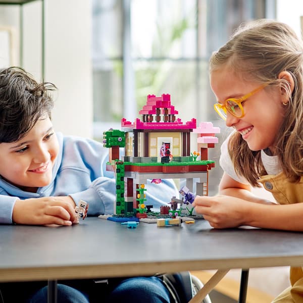 LEGO Minecraft Träningsområde (21183)