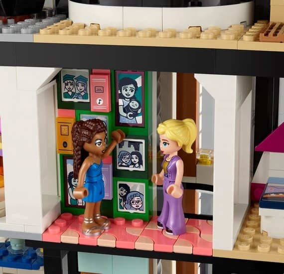 LEGO Friends 42639 Andreas moderne palæ