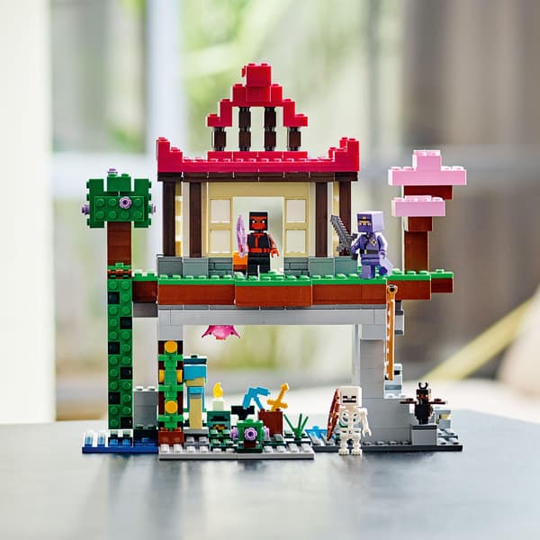 LEGO Minecraft Träningsområde (21183)