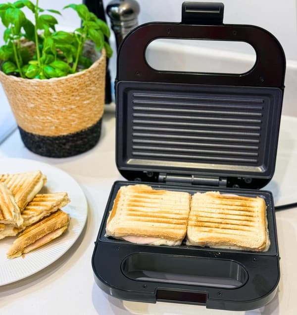 Blaupunkt SMS501 Panini Sandwich Maker 750W