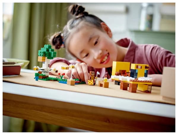 LEGO Minecraft 21241 Bigården