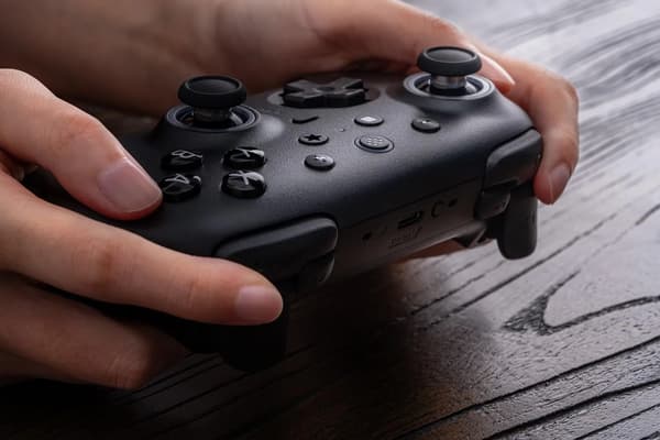 8BitDo Ultimate 2 Bluetooth Controller för Nintendo Switch / Switch 2 Trådlös Svart