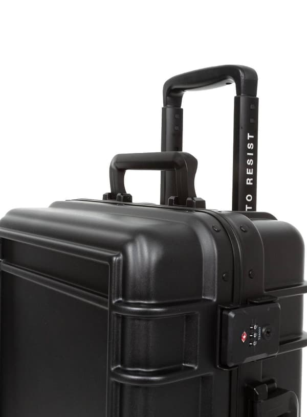 Lille kuffert Eastpak Resist'r Case S - sort