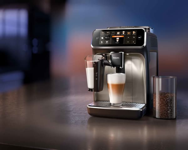 Philips EP5447/90 -espressokeitin (musta-harmaa)