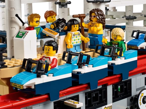 LEGO 10261 Creator Expert - Berg- och dalbana