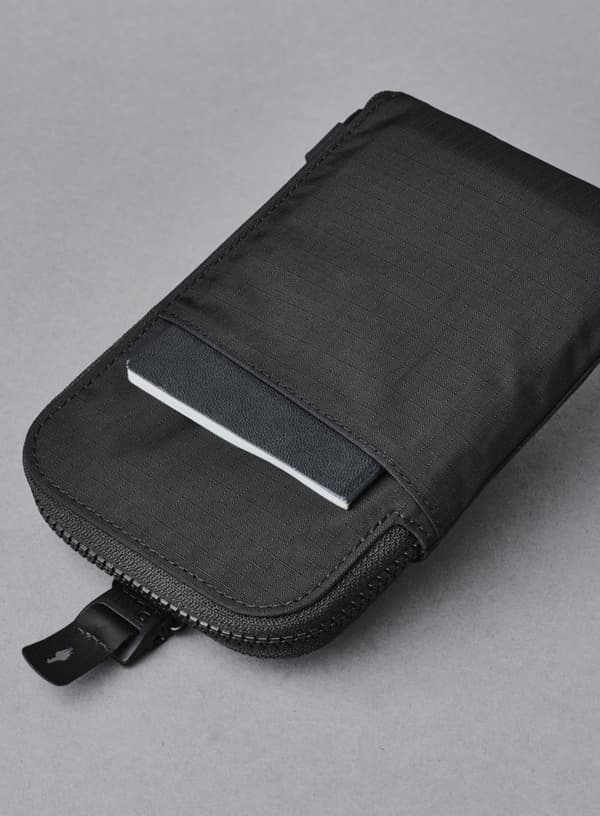 Alpaka Travel Wallet - sort