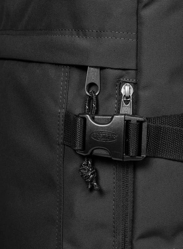 Eastpak Travelpack -reppu - musta