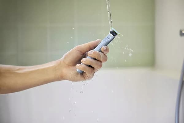 Philips OneBlade First Shave QP1324/20 -parranajokone