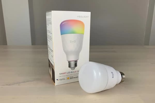 Yeelight Smart LED -lamppu (Multicolor M2 E27) - Luokka A