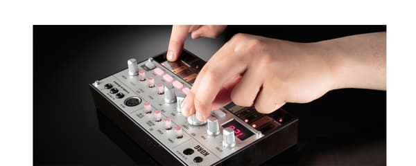 Korg Volca Bass analog synthesizer