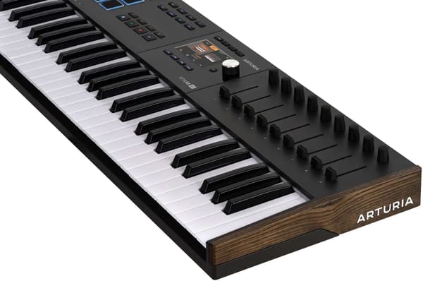 Arturia KeyLab 61 Mk3 - MIDI-kontroller, svart
