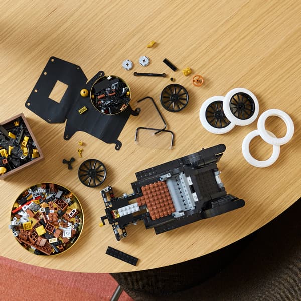 LEGO Icons 11376 Ford Model T