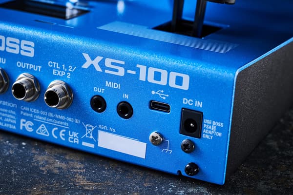 Boss XS-100 Poly Shifter pedal