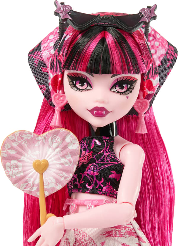 Monster High Skulltimate Secrets Draculaura modedocka