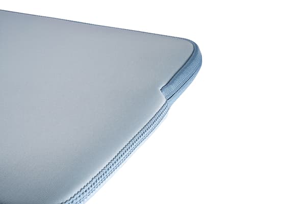 Tucano One skyddsfodral, MacBook Neo 13", silver