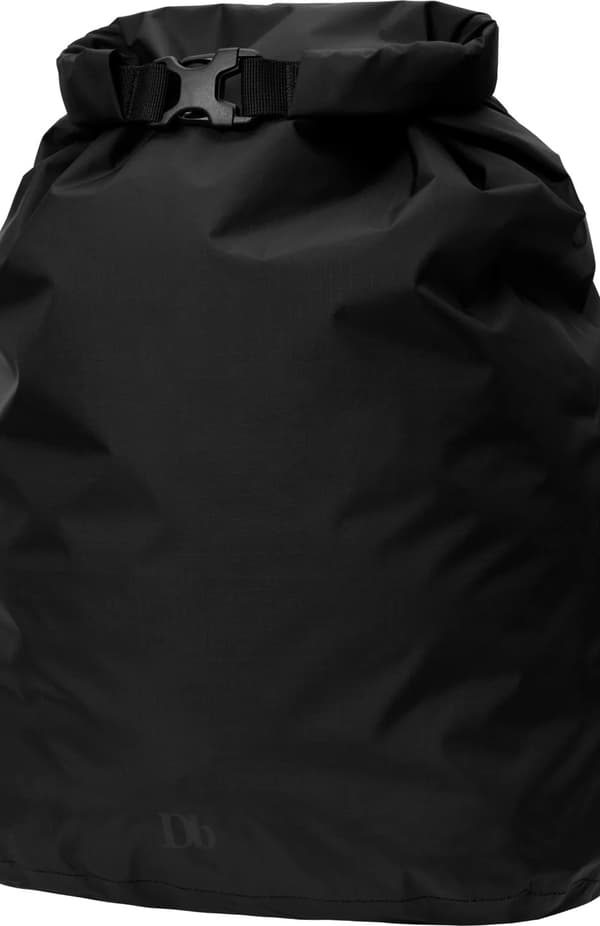 Db Essential Drybag 13L -vattentät påse, black out