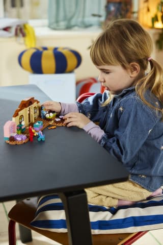 LEGO Bluey 11221 - Rasse och Tuuri i skolan
