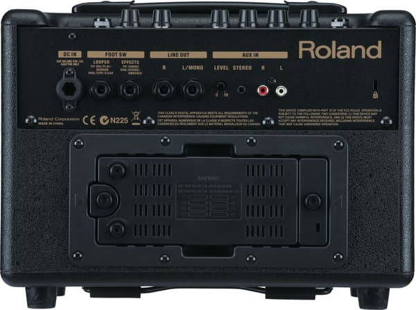 Roland AC-33 2x5" combo för akustisk gitarr, 30 watt, svart