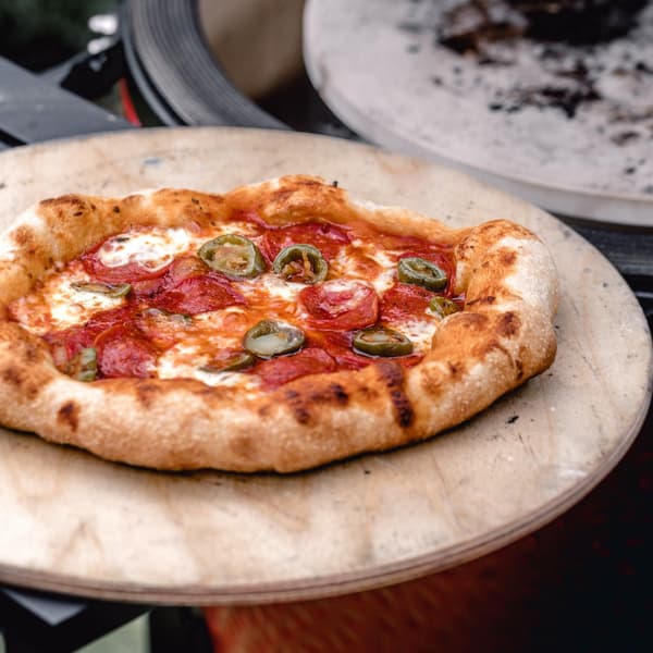 Kamado Joe Classic Joe pizzasten