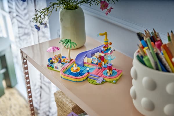 LEGO Friends 42676 – Rolig dag i vattenparken