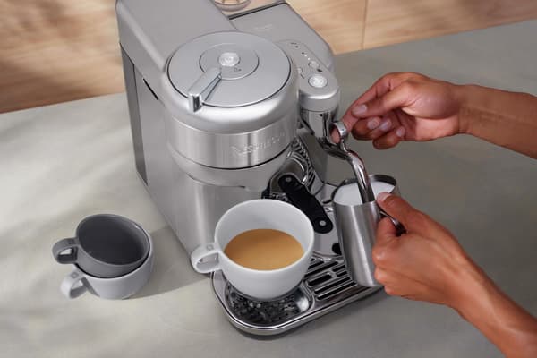 Nespresso Vertuo by Sage kapselmaskin, borstat stål