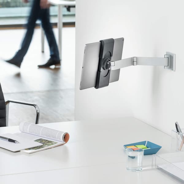Durable -tabletställ med väggfäste och arm, silver