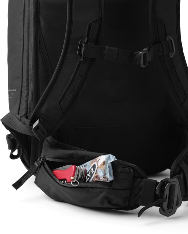 Db Backcountry Backpack 25L -ryggsäck, black out
