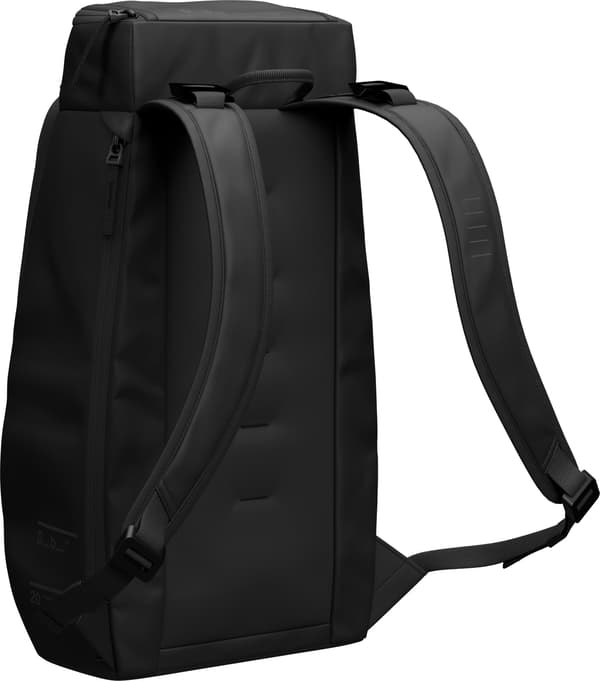 Db Hugger Backpack 20L -ryggsäck, black out