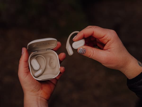 Suunto Spark sporthörlurar, svart