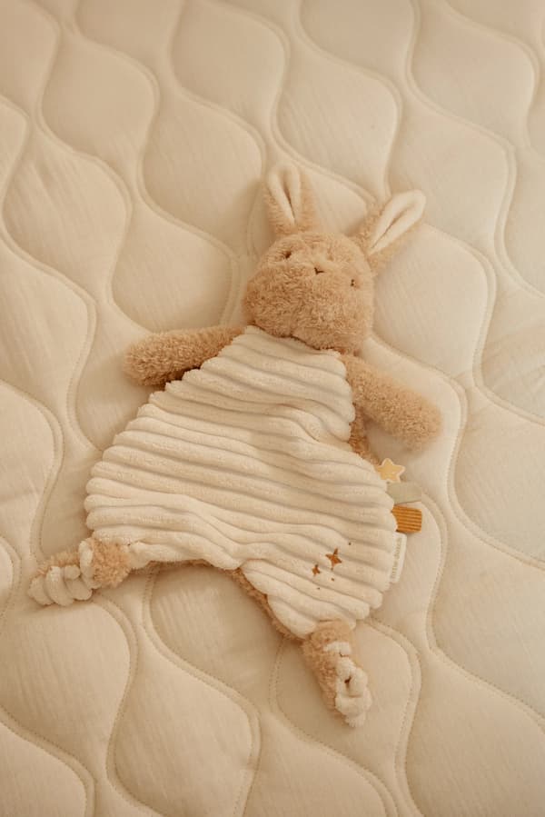 Little Dutch Kanin snuttedocka, 33 cm