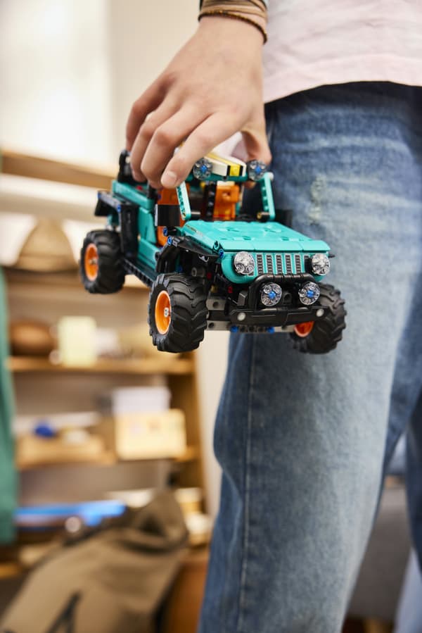 LEGO Technic 42227 Jeep® Wrangler Rubicon terrängbil