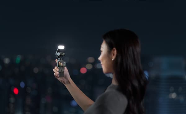 DJI Osmo Pocket 4 Creator Combo videokamera