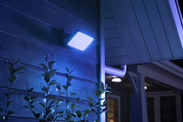Philips Hue Discover Outdoor smartlygte, sort, 2300 lm