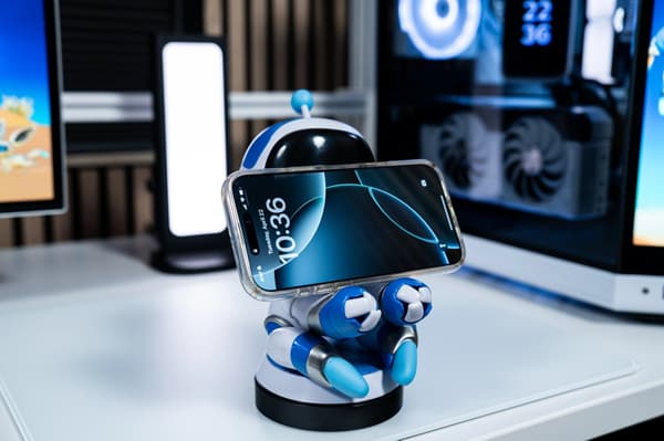 Cable Guys Astro Bot handkontrollställ