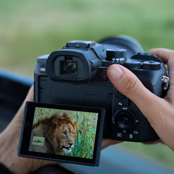 Sony RX10 V digitalkamera, svart