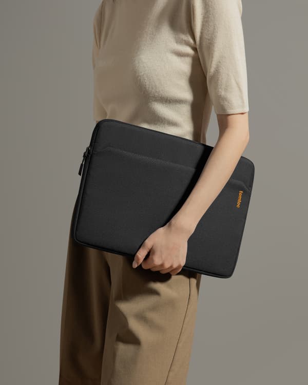 tomtoc Light-A18 laptopsleeve, 14,4", svart
