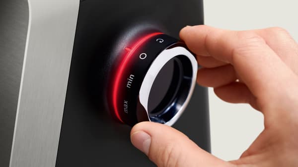 Bosch Serie 8 MFWS835M köttkvarn, stål
