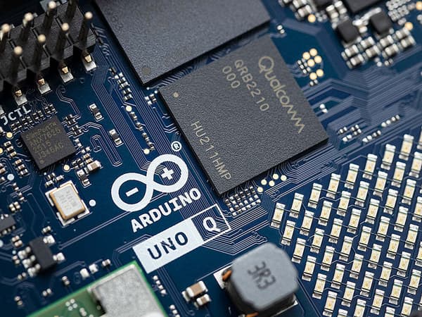 Arduino UNO Q 2G utvecklingskort
