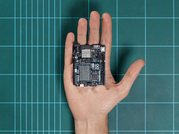 Arduino Uno Rev4 Wifi utvecklingskort