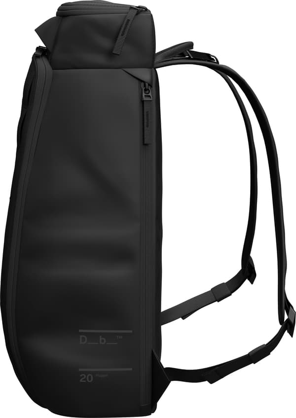 Db Hugger Backpack 20L -ryggsäck, black out
