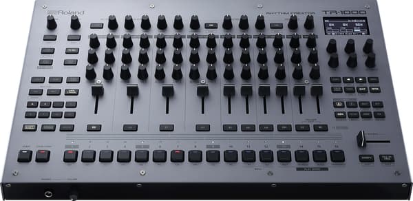 TR-1000 Rhythm Creator trummaskin