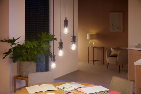 Philips Hue White Ambiance Filamet, E27, 3 st