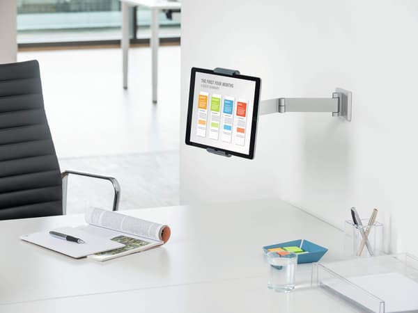 Durable -tabletställ med väggfäste och arm, silver
